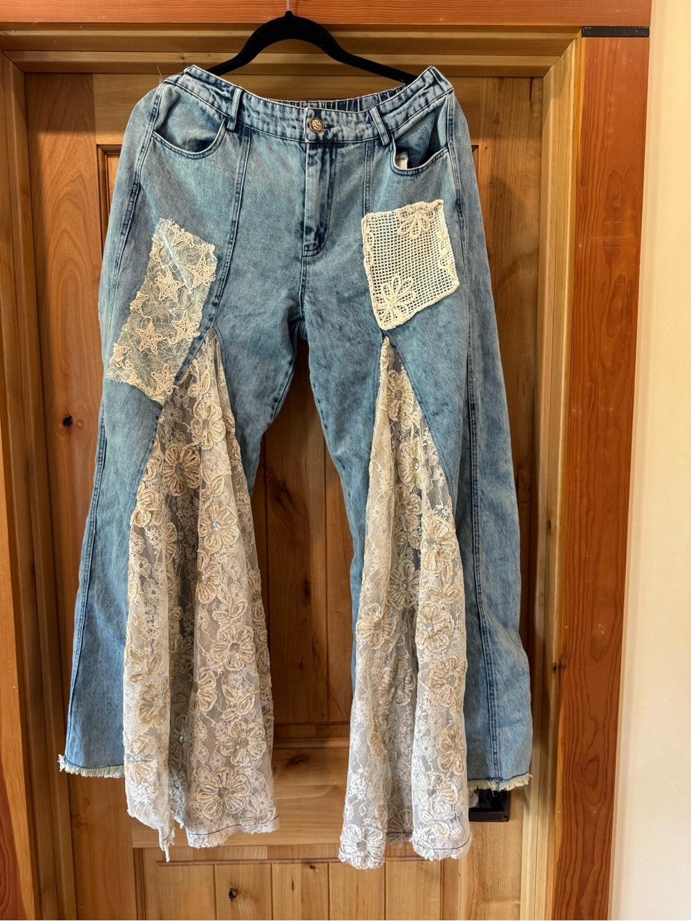 Boho Lace Panel Light Wash Women's Jeans